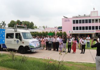 Dr. Ch. Ravi Sekhar, Director flagged off newly procured Network Survey Vehicle (NSV) graced by Dr. T. Bhaskar, Director, CSIR-AMPRI.