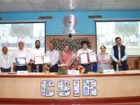 CSIR-CRRI Transferred two Technologies on Road & Road safety: 1. TwoPack-PatchFILL: An on-site pothole-filling mix transferred to Esbee Road Products. 2. CLARIVISOR: A 4-wheeler anti-glare device transferred to OptoDigital Pvt. Ltd.