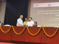 CSIR-CRRI conducted specialized training program for PWD Delhi Engineers on implementing the CAQM Standard Framework for Paving & Greening Urban Roads to curb road dust & enhance Delhi's air quality at NDMC Convention Centre.
